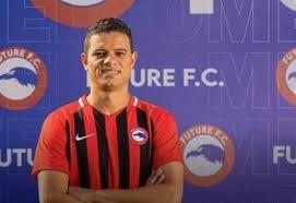   سعد سمير اللاعب الوحيد المتوج بكأس الرابطة مع فريقين مختلفين