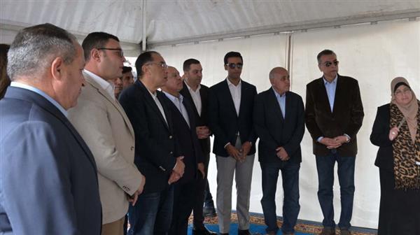 رئيس الوزراء يتفقد أعمال تطوير محور "ستالينجراد"