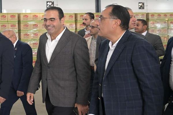 رئيس الوزراء يزور مصنعي شركة "بورسعيد للتنمية التجارية الحديثة ـ سودانكو"
