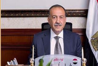 محافظ أسيوط: تشكيل لجنة لمراجعة اشتراطات الأمان بجميع مواقف الأجرة