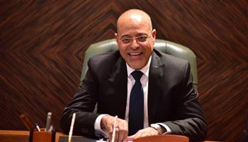   وزير العمل يعلن عن وظائف جديدة في السعودية 
