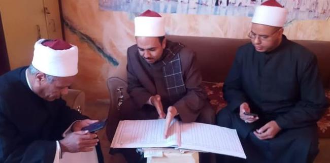 قنا.. مرور مفاجئ من وكيل وزارة الأوقاف  على عدد من الإدارات