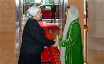   السيدة انتصار السيسي تغادر سلطنة عمان بعد زيارة استغرقت عدة أيام