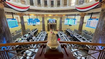   بمنتصف التعاملات.. صعود جماعي بمؤشرات البورصة المصرية 