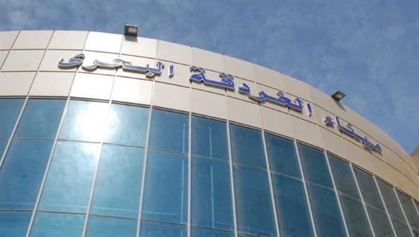 إغلاق ميناء الغردقة البحري أمام الحركة الملاحية لسوء الأحوال الجوية