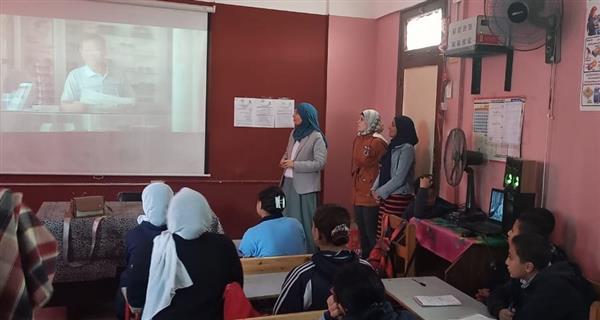 جامعة قناة السويس تنظم برنامجا تدريبيا حول "القيم الأخلاقية" بمدرسة النصر الإبتدائية