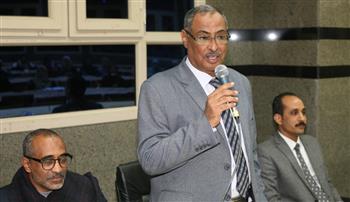   جنوب الوادي تنظم ندوة عن "الجوانب القانونية للامتحانات"