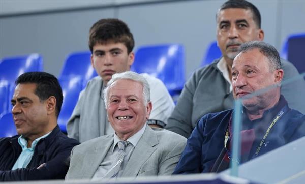 حسن حمدي يحضر مران الأهلي قبل مواجهة باتشوكا في كأس التحدي