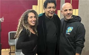   محمد منير يطمئن جمهوره بصورة جديدة