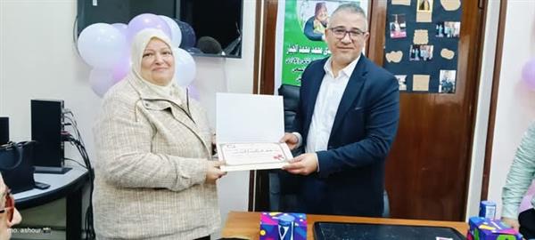 تكريم مدير إدارة التفتيش المالي والإداري بـ" تأمين القليوبية"