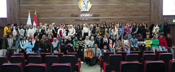 القومي للمرأة ينظم زيارة ميدانية لطلاب كلية الآداب بجامعة القاهرة