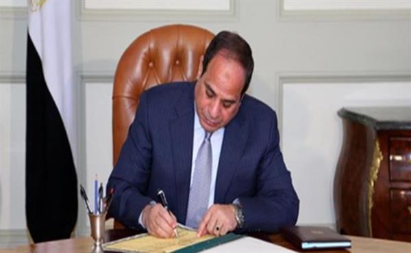 السيسي يوقع قانونا بمنح التزام بناء وتطوير وتشغيل محطة لوجستية بميناء الاسكندرية