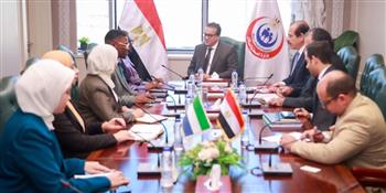    وزير الصحة يبحث مع سفير سيراليون التعاون في القطاع الصحي