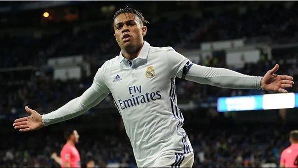 نجم ريال مدريد السابق يوافق على الانتقال إلى الأهلي