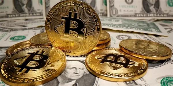 لأول مرة.. بيتكوين تسجل 106 آلاف دولار بالتزامن مع دعم ترامب للعملات الرقمية