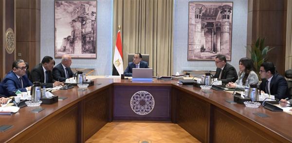 رئيس الوزراء يُتابع الموقف التنفيذي لأعمال تطوير مدينة رأس الحكمة