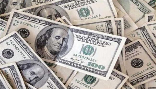 بعد انخفاضه .. تعرف على سعر الدولار بالبنوك في نهاية التعاملات