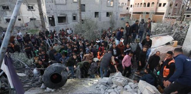 "الدفاع المدني الفلسطيني": صعوبات في انتشال أشلاء شهداء القصف الإسرائيلي على حي الدرج