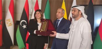   تكريم " عبد الغفار "تقديرا لجهوده في دعم التحول الرقمي وتعزيز الشراكات الدولية 