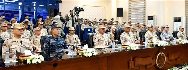 وزير الدفاع يشهد المرحلة الرئيسية لمشروع مراكز القيادة التعبوى بالمنطقة الجنوبية العسكرية