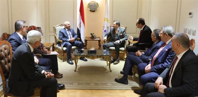 وزير الصناعة: منفتحون للتعاون مع دول العالم لتطوير القطاع وتحويل مصر إلى مركز صناعي إقليمي