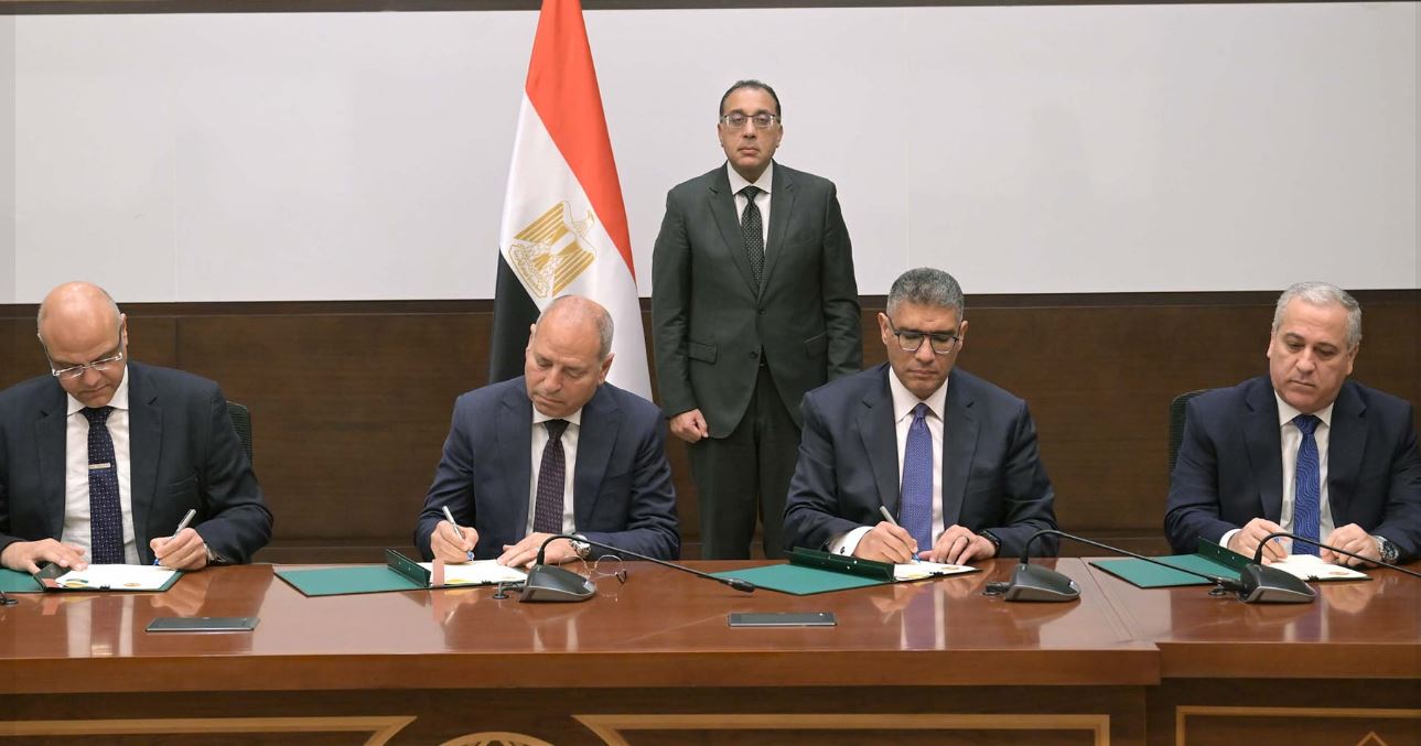 مدبولي يشهد توقيع 3 بروتوكولات لسداد مديونيات عدد من المؤسسات الصحفية القومية