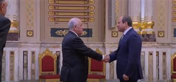   الرئيس السيسي يستقبل القادة المشاركين في قمة مجموعة الدول الثماني النامية للتعاون الاقتصادي