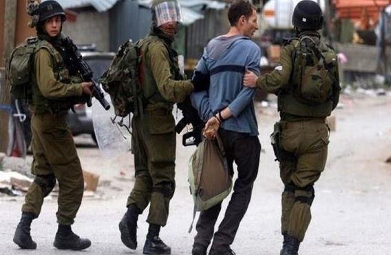 الاحتلال الإسرائيلي يعتقل 14 فلسطينيا من الضفة الغربية
