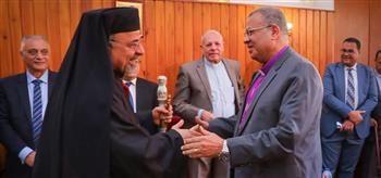   رئيس الطائفة الإنجيلية يُهنئ بطريرك الأقباط الكاثوليك بعيد الميلاد