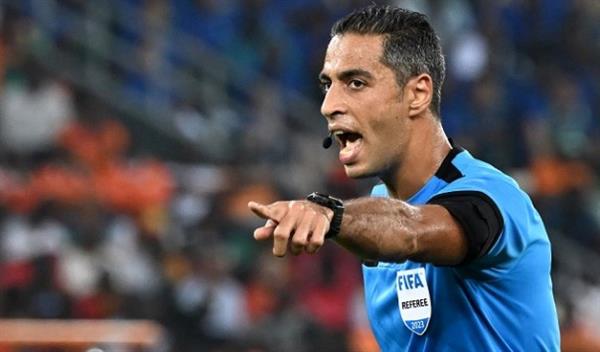 الدوري المصري .. أمين عمر حكما لمباراة الزمالك وسيراميكا