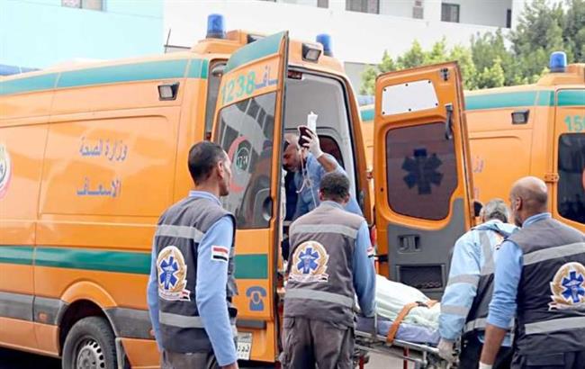 إصابة شخص صدمته سيارة أثناء عبوره للطريق فى البدرشين
