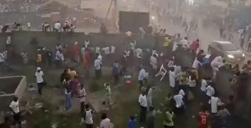 كرة القدم تبكي مجددًا.. مقتل 56 مشجعًا بسبب مباراة ودية في غينيا