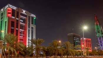   البحرين تزين منشآتها بألوان علم الإمارات احتفالاً باليوم الوطني الـ 53