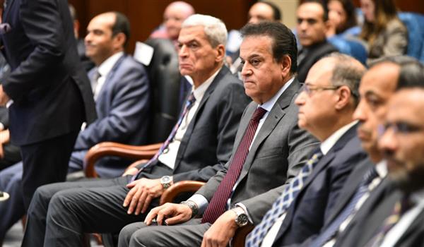 "عبدالغفار" يشهد فعاليات الاحتفال بنجاح المرحلة الأولى من نقل تكنولوجيا تصنيع أدوية علاج السرطانات