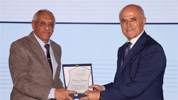 توقيع اتفاقية تعاون بين جامعة الإسكندرية وشركة الفورسيزون لإنشاء برنامج دراسي