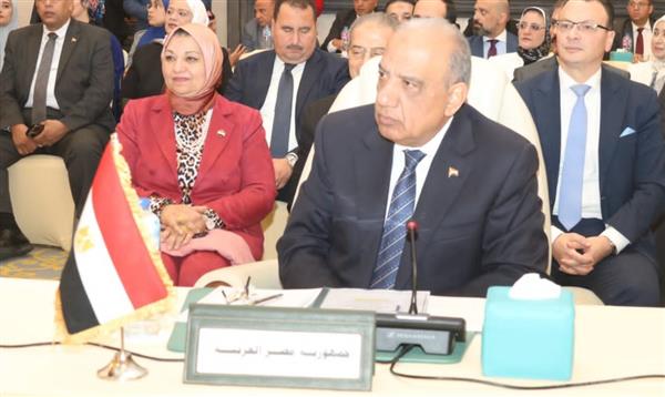 محمود عصمت: توقيع اتفاقية السوق العربية المشتركة للكهرباء حدثًا تاريخيًا