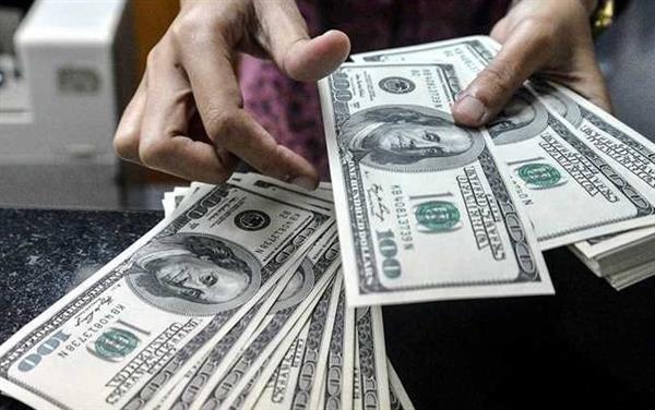 الدولار يسجل 49.83 جنيه خلال تعاملات اليوم في البنوك المصرية