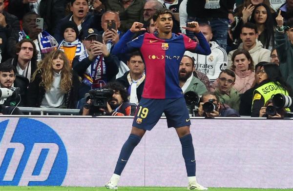 برشلونة يفكر في إبعاد يامال عن الملاعب لفترة إضافية