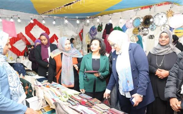 افتتاح "معرض كنوز" للحرف التراثية بالغردقة بمشاركة 120 عارضًا