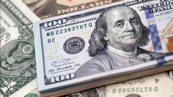 مفاجأة في سعر الدولار أمام الجنيه اليوم