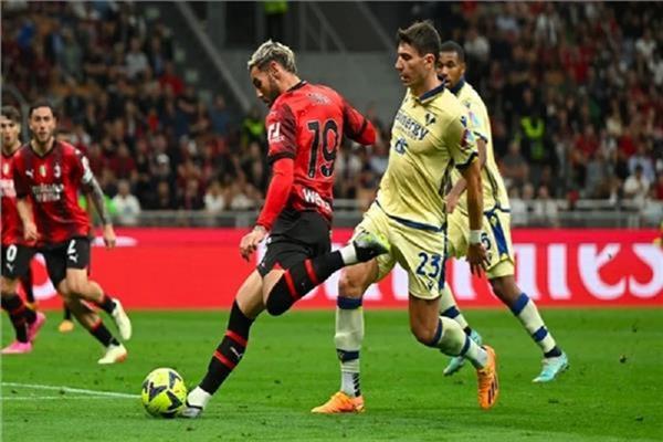الدوري الإيطالي.. ميلان يُحقق فوزًا صعبًا على هيلاس فيرونا بهدف نظيف