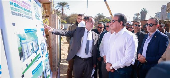 بالصور- وزير الصحة يتفقد مركز طبي وأعمال تطوير مستشفى ناصر ببني سويف