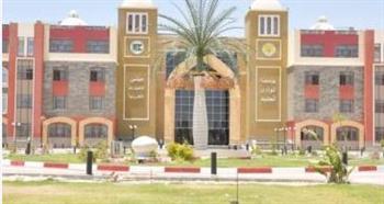   رئيس جامعة الوادي الجديد: الكشف على 801 حالة ضمن قافلة طبية مجانية بالفرافرة