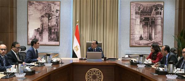 مدبولي يتابع مع وزير الثقافة استراتيجية عمل الوزارة وأهم الأنشطة والفعاليات المنفذة