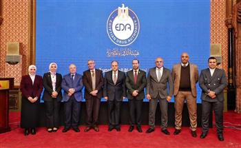   رئيس هيئة الدواء المصرية يشهد التكريم السنوي للعاملين الأكثر تميزاً
