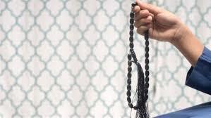 هل يجوز ترديد الأذكار وأنا مشغول في العمل؟