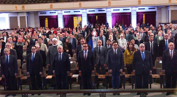 وزير الصحة يشهد فعاليات احتفال جامعة القاهرة بعيد العلم الـ19