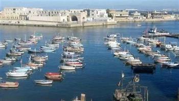   توقف حركة الملاحة والصيد بميناء البرلس وسواحل كفر الشيخ