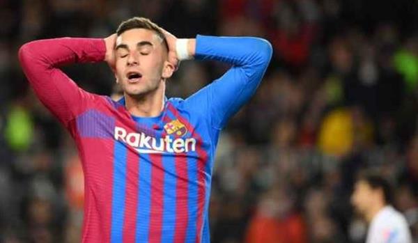برشلونة يعلن إصابة فيران توريس في الساق اليمنى