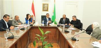 محافظ الجيزة يبحث شكاوى المواطنين بأحياء الهرم والوراق ومدينة أبو النمرس